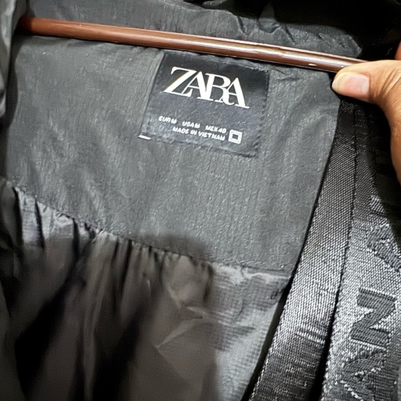 💙 NEW WITHOUT TAG 💙 ZARA!!!💚 Black Puffer Jacket with Hood and Quilted Design. - Picture 9 of 13
